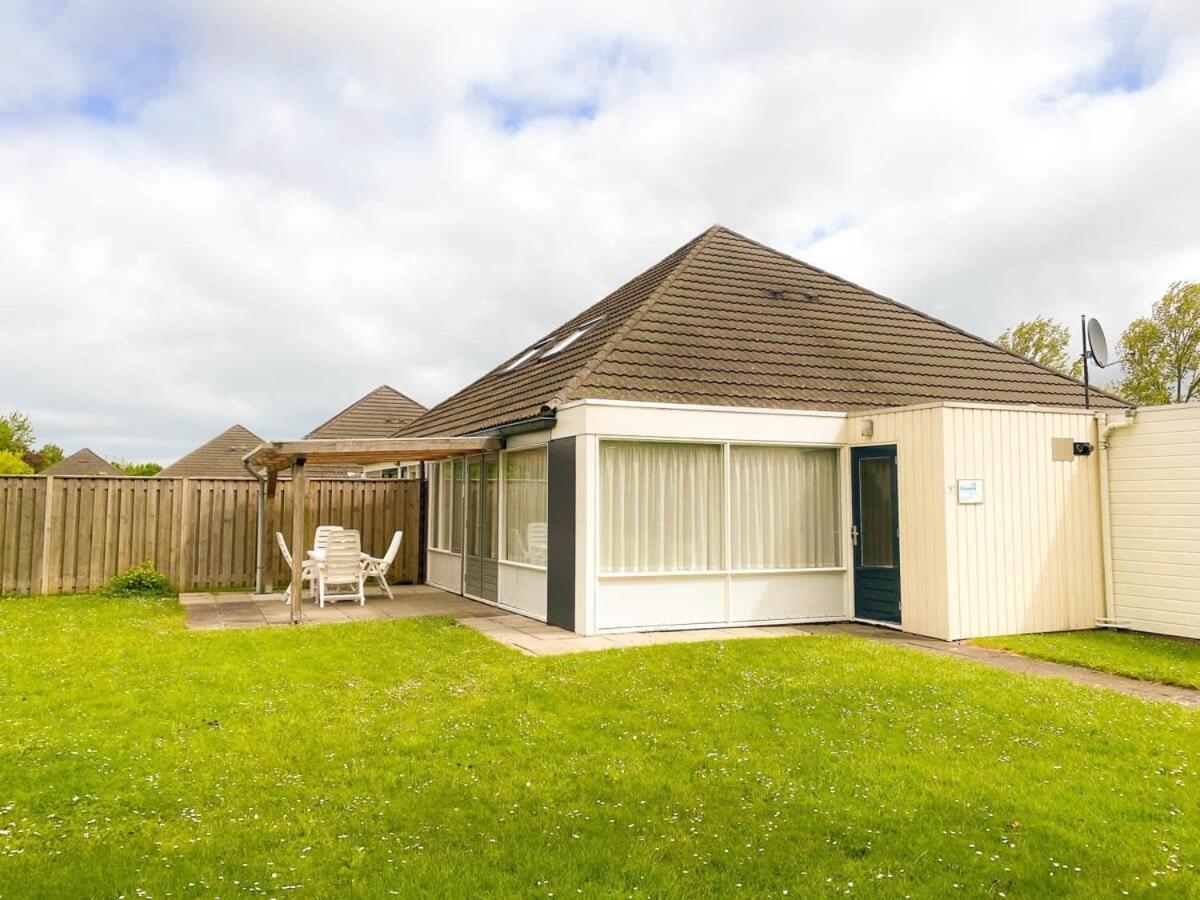 Hello Zeeland - Vakantiehuis Duinroos 167 Breskens Exteriör bild